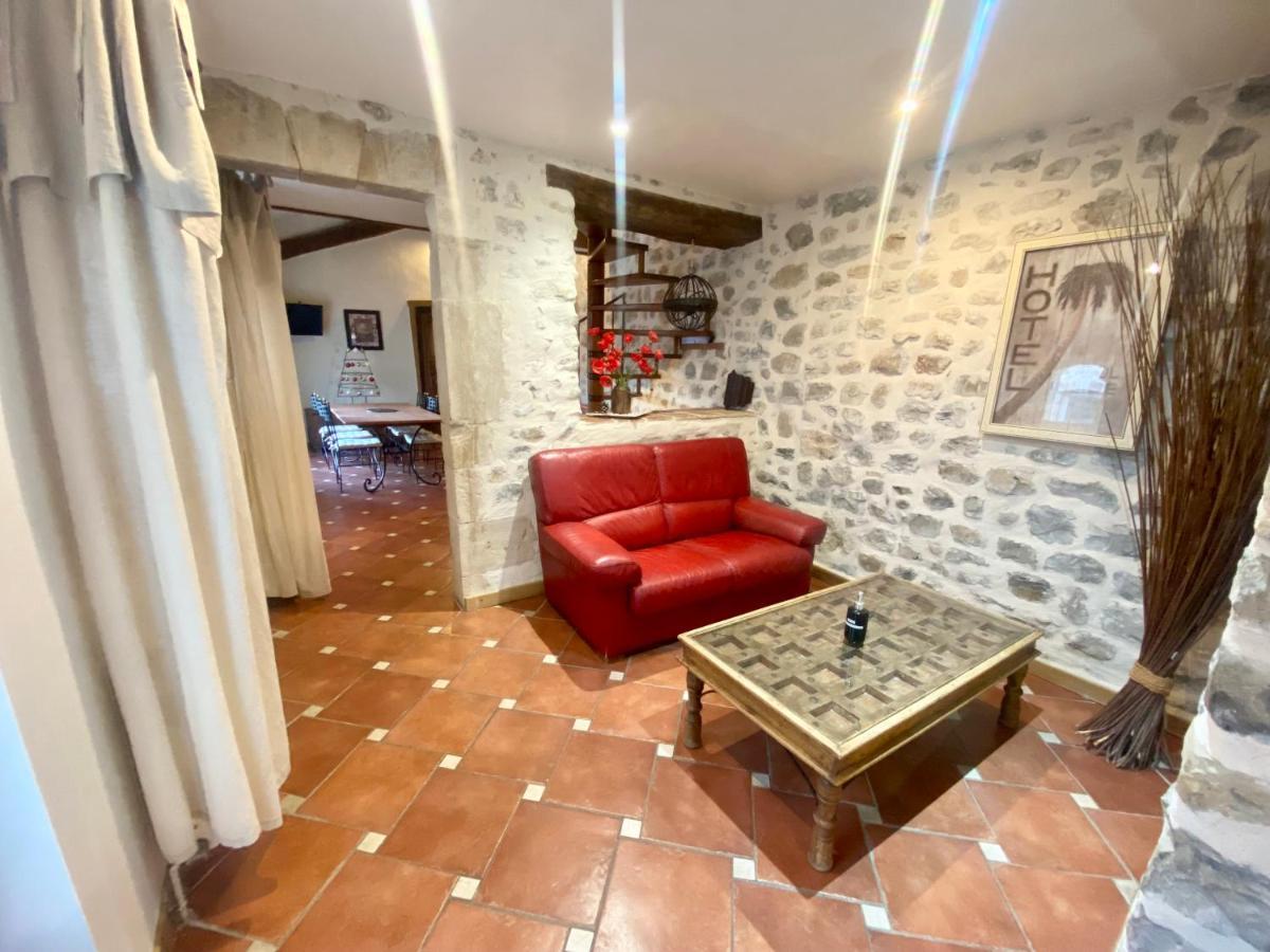 Gite De Groupe 9Ch Ou 3 Gites Independants De 3Ch - Patio Et Piscine Interieure Chauffee Toute L'Annee Vallon-Pont-dʼArc Εξωτερικό φωτογραφία