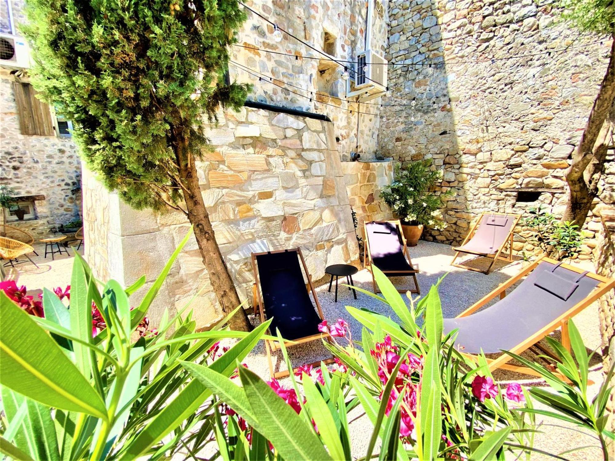 Gite De Groupe 9Ch Ou 3 Gites Independants De 3Ch - Patio Et Piscine Interieure Chauffee Toute L'Annee Vallon-Pont-dʼArc Εξωτερικό φωτογραφία